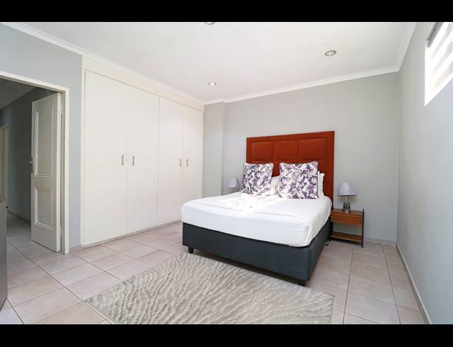 5 BEDROOM HOUSE TO LET IN WINSTON RIDGE